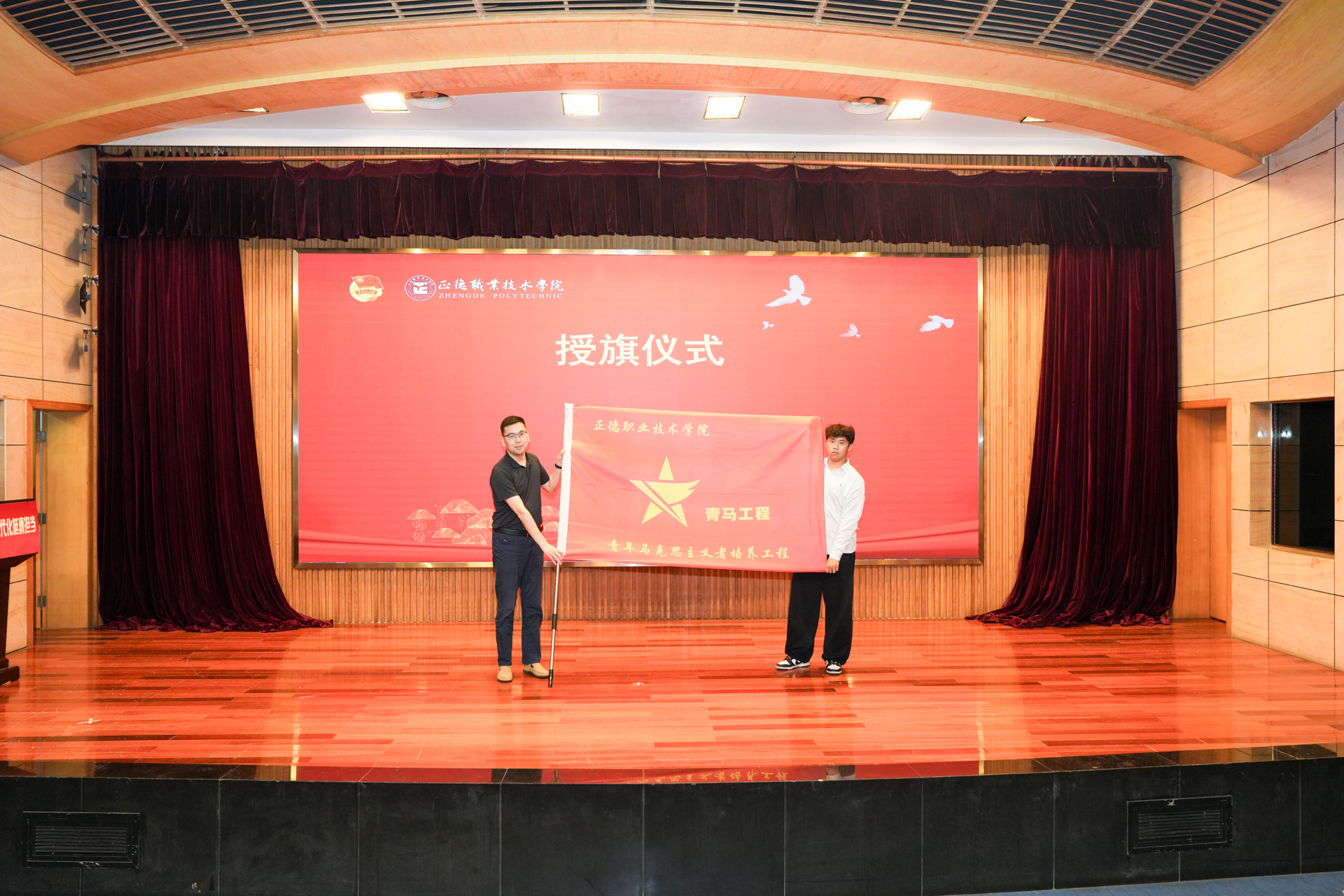 DSC08341-11.JPG